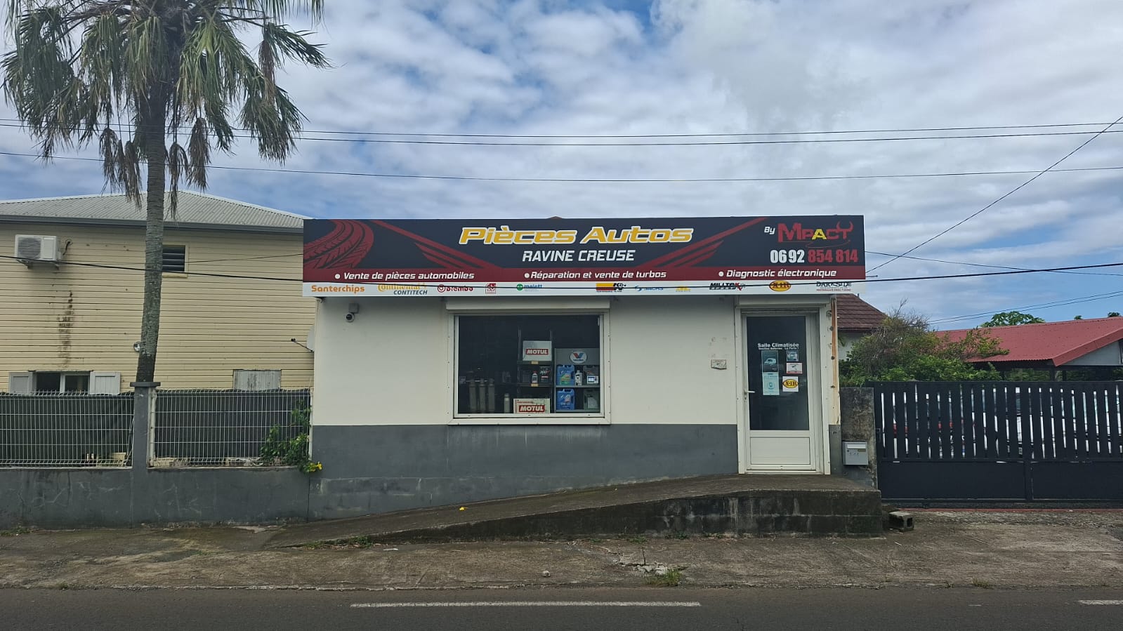 Enseigne Pièces auto ravine creuse 2